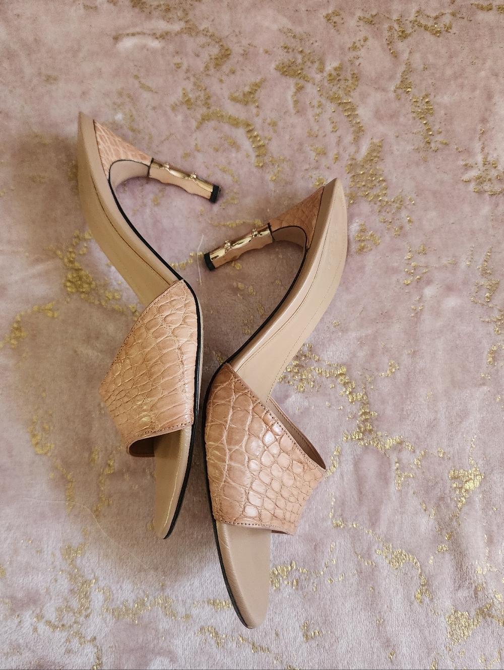 GUCCI |Tom Ford Era Croc Embossed Leather Mule Heels - Picture 6 of 17